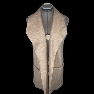 TAHARI WOMEN’S VEST